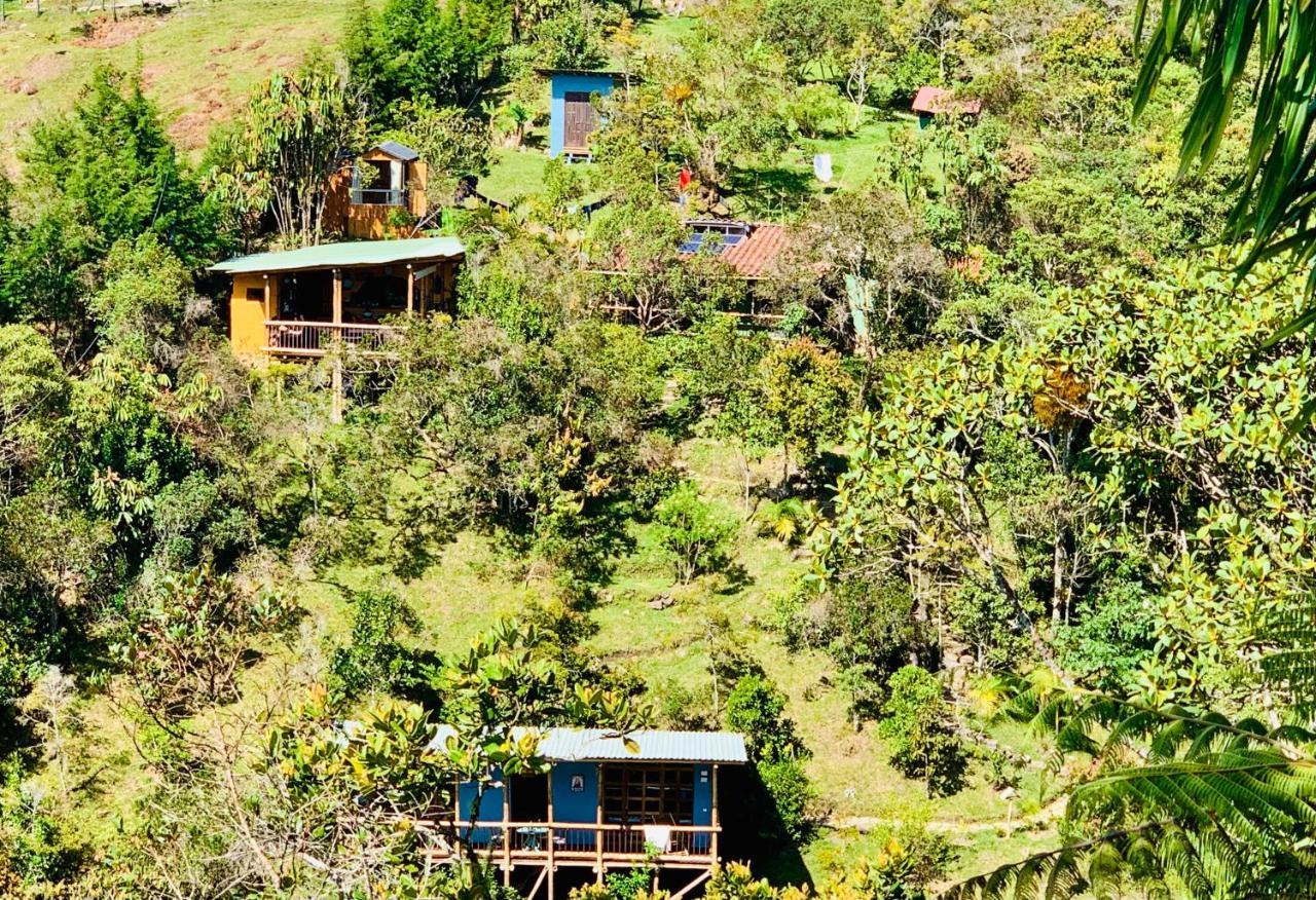 La Casa De Loto Retreat Guatape Bagian luar foto