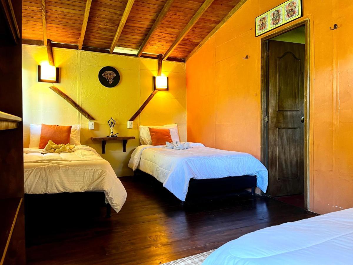 La Casa De Loto Retreat Guatape Bagian luar foto